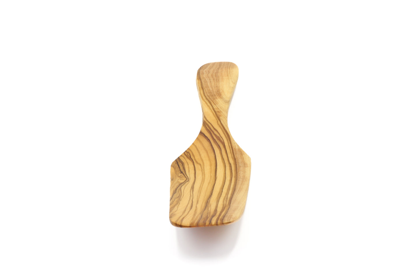 Rustic charm in your kitchen: long curved spatula