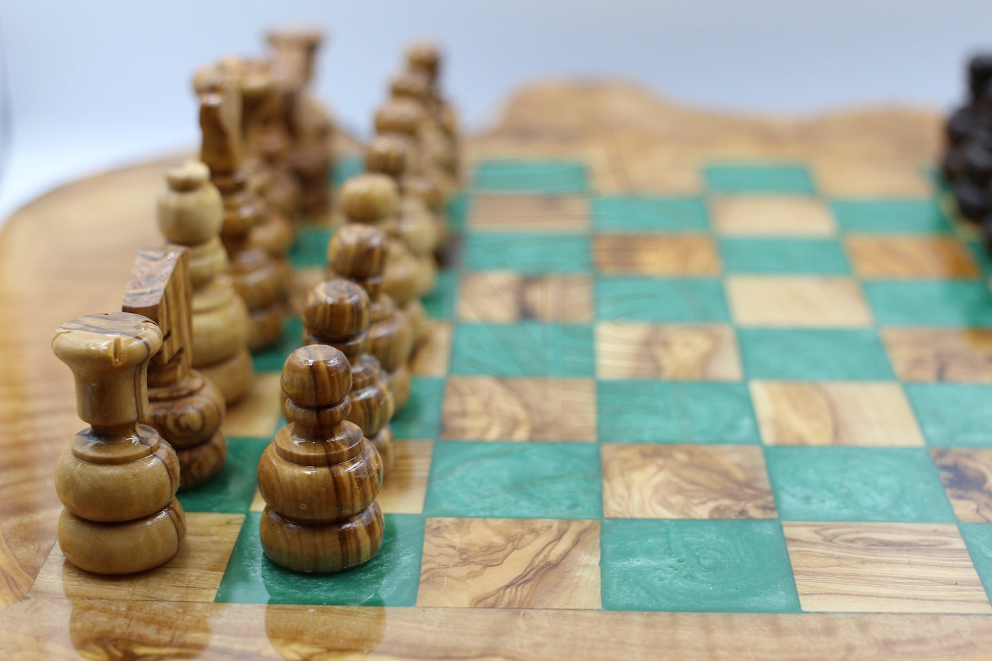 Luxurious olive wood chess set with resin finish