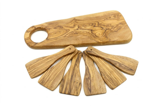 Raclette gift set: olive wood serving board & 6 raclette spatulas