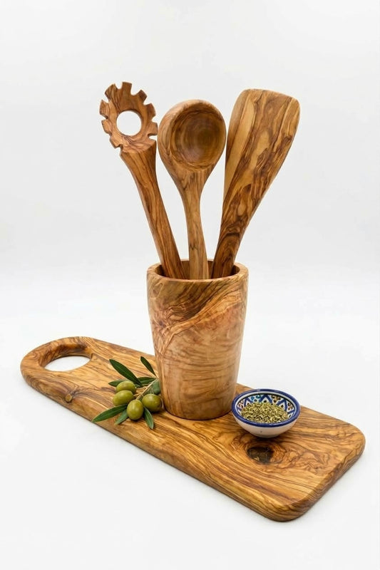 Cooking set: olive wood utensil holder, 3 spatulas and oval board