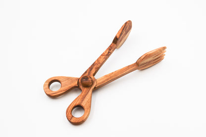 Olive wood tongs, included in the steak gift set