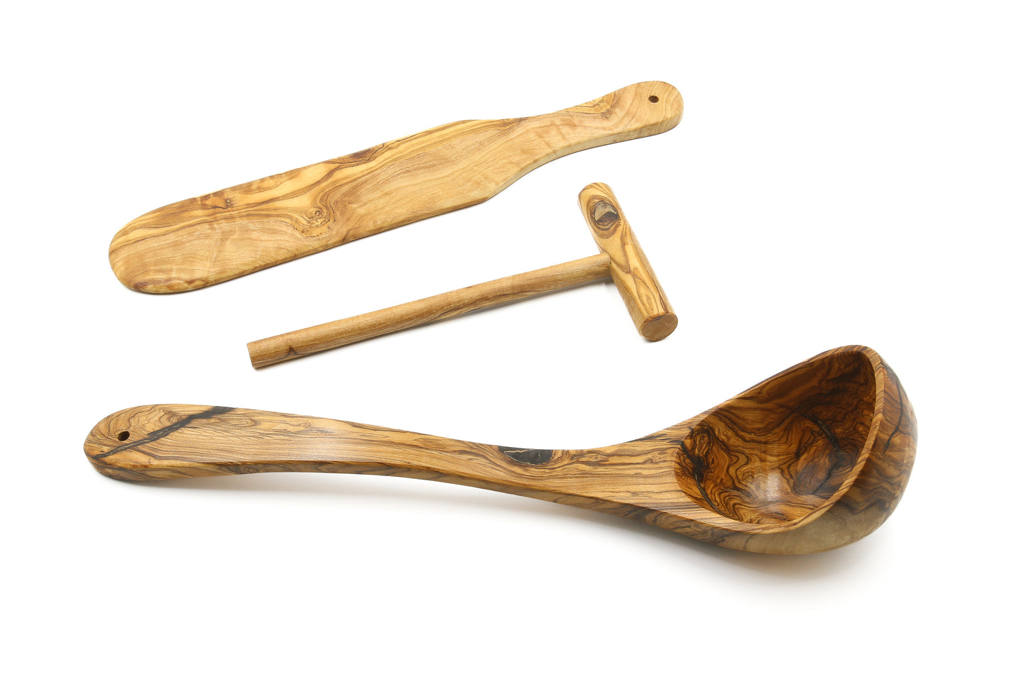 Elevate your crepe and pancake skills with the olive wood Professional set