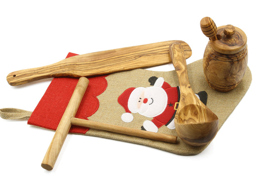 Elevate your crepe and pancake skills with the olive wood Master set