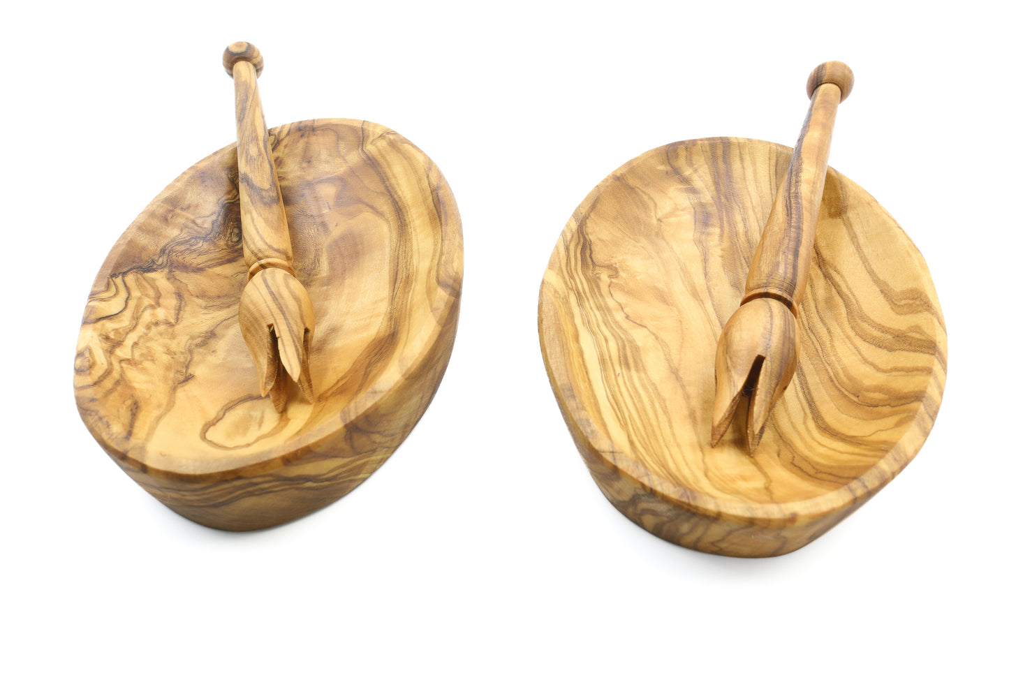 Oval olive wood bowl with a set of artisanal olive pickers