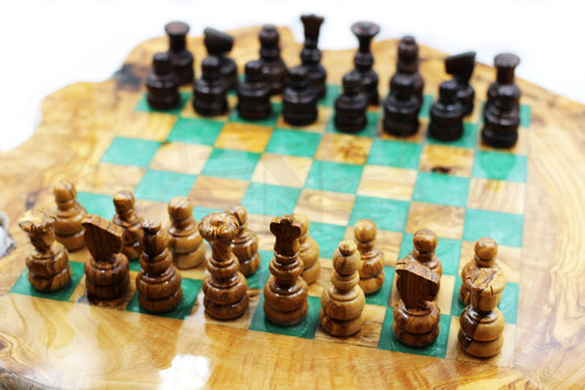 Luxurious olive wood chess set with resin finish
